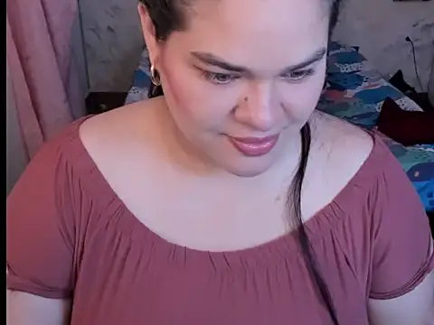 NinaFuentes2X online show from May 9, 2026, 4:27 am
