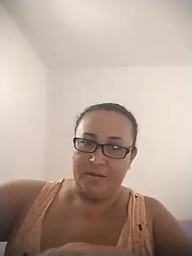 Snapshot of Nini_Love_ chatting on August 9, 2026, 2:23 pm Nini Love online show from August 9, 2026, 2:23 pm