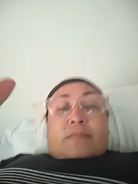 Nini Love  online show from February 23, 2026, 9:04 pm