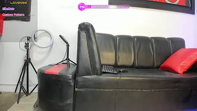 CaramelDesire online show from January 15, 2026, 1:53 am