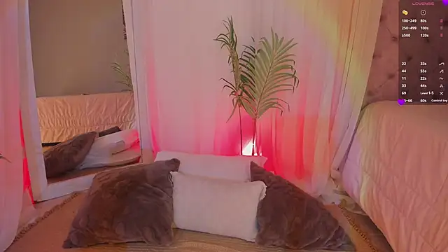 Kiyomii  online show from June 19, 2026, 3:56 am