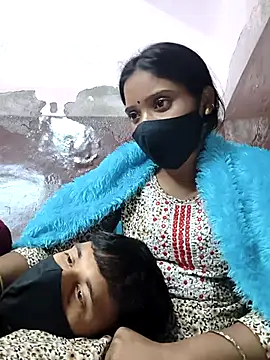 couplegk71 online show from January 31, 2026, 7:12 pm