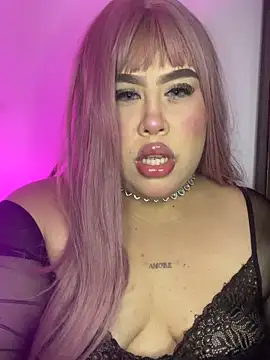 Mia Carters online show from February 19, 2026, 5:04 am