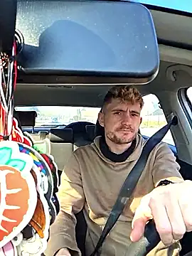 Dejvvvv95 online show from March 4, 2026, 9:39 am