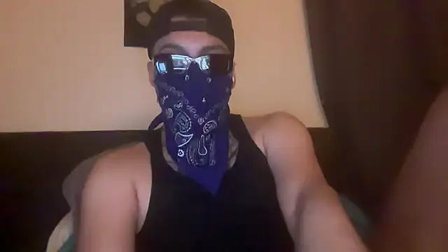 Snapshot of angelblanco chatting on March 16, 2026, 2:08 am angelblanco online show from March 16, 2026, 2:08 am