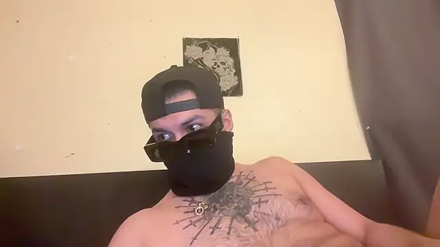 Snapshot of angelblanco chatting on February 17, 2026, 8:22 am angelblanco online show from February 17, 2026, 8:22 am