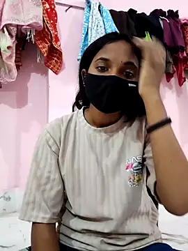 vivi sexe online show from December 18, 2025, 12:20 pm