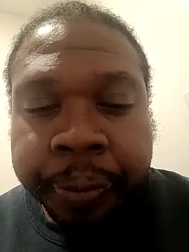 Jmel1125 online show from May 9, 2026, 4:49 am