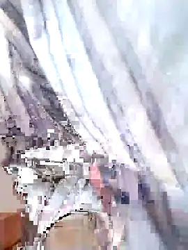 Snapshot of pihuu1313 chatting on May 13, 2026, 8:54 am pihuu1313 online show from May 13, 2026, 8:54 am