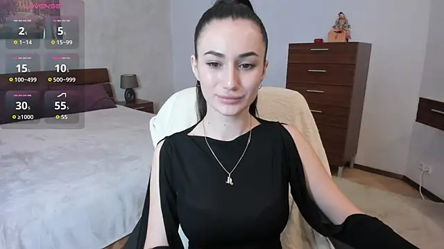 MiraaLes online show from February 17, 2026, 2:14 pm