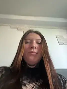 Snapshot of FionaMurr chatting on June 14, 2026, 1:46 am FionaMurr online show from June 14, 2026, 1:46 am