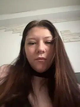 Snapshot of FionaMurr chatting on May 24, 2026, 2:44 am FionaMurr online show from May 24, 2026, 2:44 am