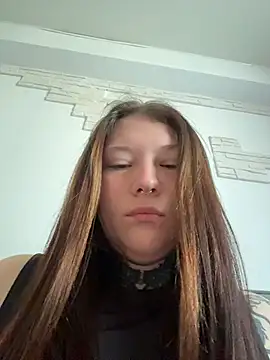 Snapshot of FionaMurr chatting on June 5, 2026, 1:43 am FionaMurr online show from June 5, 2026, 1:43 am