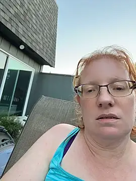 Snapshot of Lenaravenswood chatting on August 1, 2026, 3:26 am Lenaravenswood online show from August 1, 2026, 3:26 am