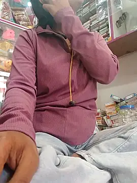 Snapshot of nehakapoor89 chatting on February 24, 2026, 8:15 am nehakapoor89 online show from February 24, 2026, 8:15 am