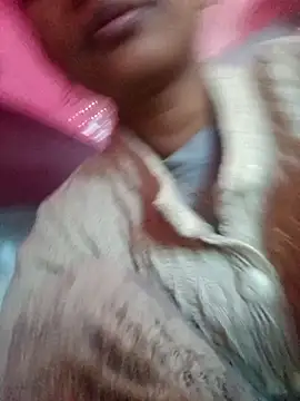 Snapshot of nehakapoor89 chatting on December 18, 2025, 9:03 am nehakapoor89 online show from December 18, 2025, 9:03 am