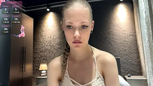 Snapshot of ZaidaSchwarten chatting on August 8, 2026, 5:36 am ZaidaSchwarten online show from August 8, 2026, 5:36 am
