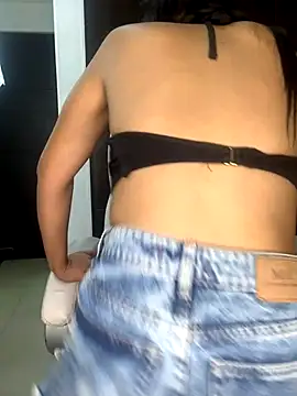 Valeryy kitty18 online show from December 15, 2025, 11:49 am