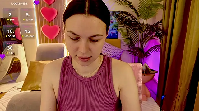 Snapshot of MaxinCarroll chatting on April 28, 2026, 9:57 am MaxinCarroll online show from April 28, 2026, 9:57 am