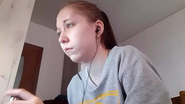 Snapshot of Annette_meow1 chatting on February 19, 2026, 8:00 am Annette meow1 online show from February 19, 2026, 8:00 am