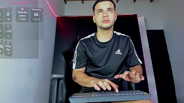 Liam Mateo online show from December 21, 2025, 4:47 am