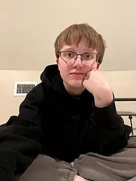 Lassie Cassie online show from December 18, 2025, 10:02 pm