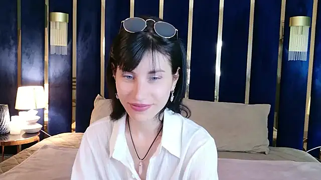 Snapshot of Dedra_Dixon chatting on June 8, 2026, 3:45 pm Dedra Dixon online show from June 8, 2026, 3:45 pm