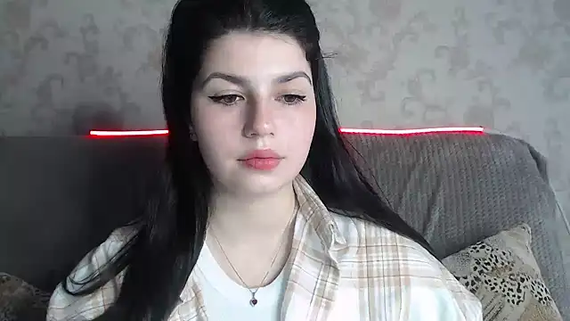 Snapshot of KisaModel chatting on July 27, 2026, 8:21 am KisaModel online show from July 27, 2026, 8:21 am