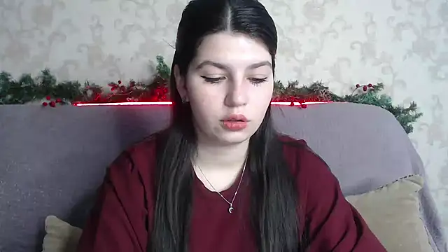 KisaModel online show from February 3, 2026, 7:24 am