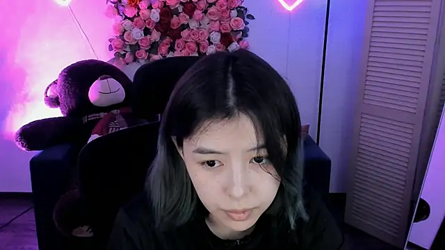 SirenMystiq online show from April 25, 2026, 7:11 pm
