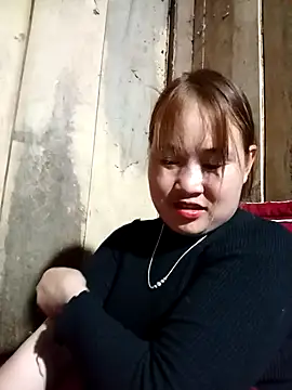 -myaa- online show from December 22, 2025, 2:39 pm