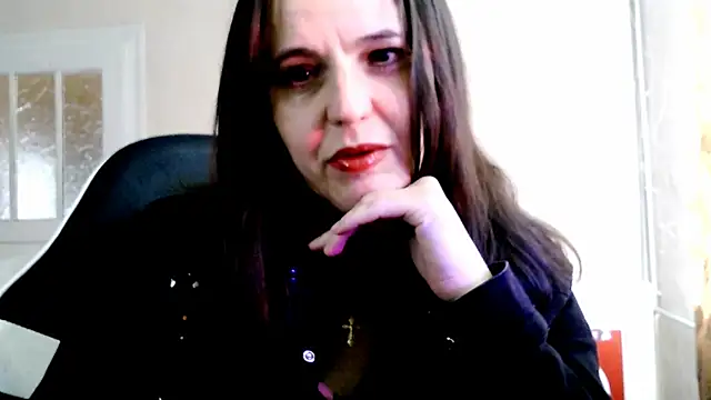 Snapshot of Eva-Meri chatting on December 15, 2025, 9:59 am Eva-Meri online show from December 15, 2025, 9:59 am