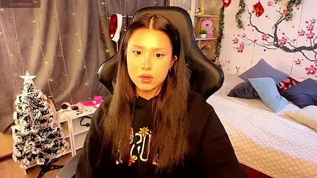 Snapshot of Nicole_Pars chatting on January 6, 2026, 4:44 pm Nicole Pars online show from January 6, 2026, 4:44 pm