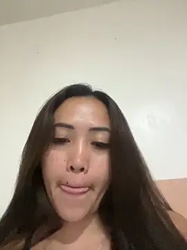 Serena reinaa online show from December 21, 2025, 1:24 pm