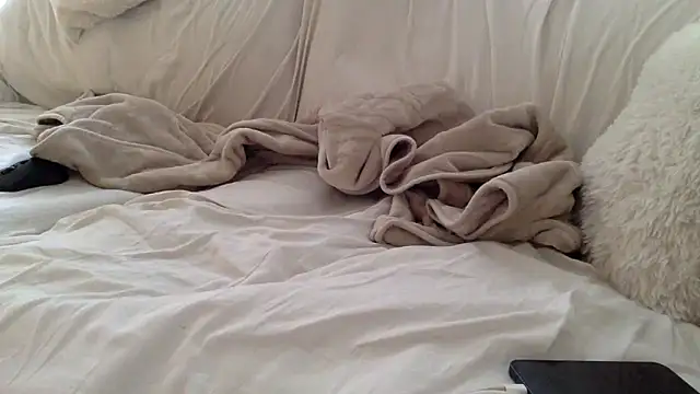 ijustturned18today online show from March 12, 2026, 11:14 am