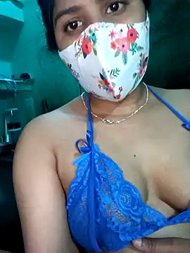 Cuple masti72 online show from May 3, 2026, 1:58 pm