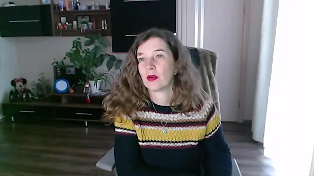 SofiaBoone online show from February 3, 2026, 6:33 am