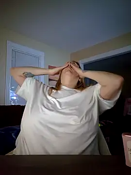 Snapshot of Aria423 chatting on April 5, 2026, 6:09 am Aria423 online show from April 5, 2026, 6:09 am