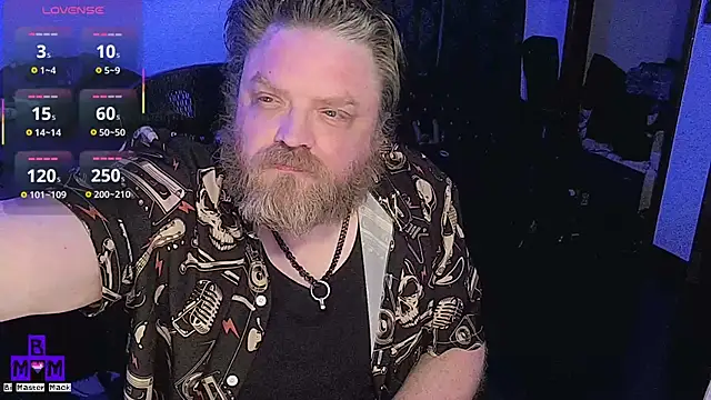 Snapshot of Bi_Master_Mack chatting on March 26, 2026, 3:27 am Bi Master Mack online show from March 26, 2026, 3:27 am