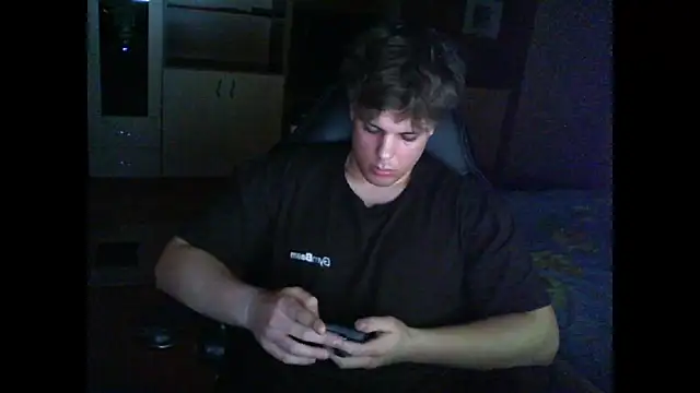 GymGuy0505 online show from February 15, 2026, 8:19 pm