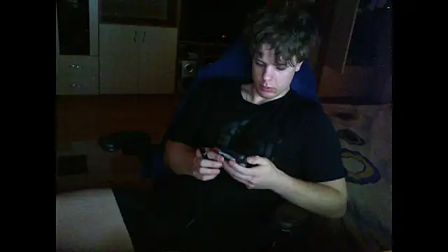 GymGuy0505 online show from February 3, 2026, 1:05 pm