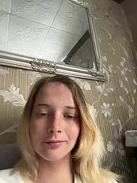 Snapshot of Barbika19 chatting on May 6, 2026, 1:37 pm Barbika19 online show from May 6, 2026, 1:37 pm