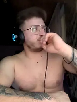 rANDREI0722 online show from February 9, 2026, 11:36 pm