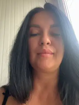 Snapshot of MeganBlueq chatting on July 16, 2026, 9:39 am MeganBlueq online show from July 16, 2026, 9:39 am