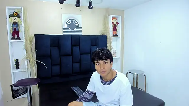 Snapshot of Joseph_Gonzalez chatting on March 8, 2026, 11:35 am Joseph Gonzalez online show from March 8, 2026, 11:35 am