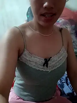 Snapshot of little-effy chatting on July 18, 2026, 11:57 pm little-effy online show from July 18, 2026, 11:57 pm
