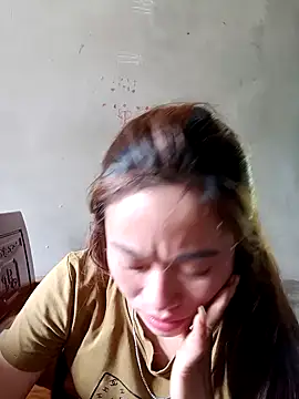 little-effy online show from April 23, 2026, 5:58 am