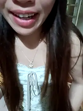 Snapshot of little-effy chatting on June 27, 2026, 12:05 am little-effy online show from June 27, 2026, 12:05 am