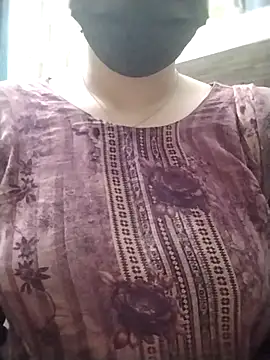 Snapshot of nosrat014 chatting on January 10, 2026, 7:25 am nosrat014 online show from January 10, 2026, 7:25 am