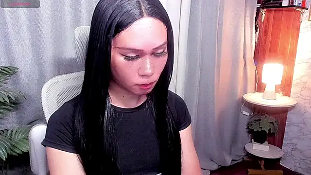 xSweet Gigi online show from May 3, 2026, 12:05 am